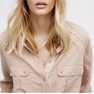 Free People off-campus blouse,light dusty pink size Medium